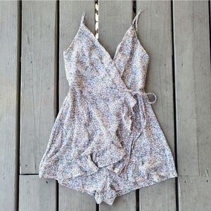 Princess Polly Blue Floral‎ Romper Shorts Wrap Tie Waist Pastel 2US